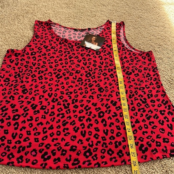 New! IMAN SZ 2X animal print sleeveless top. - Picture 5 of 8